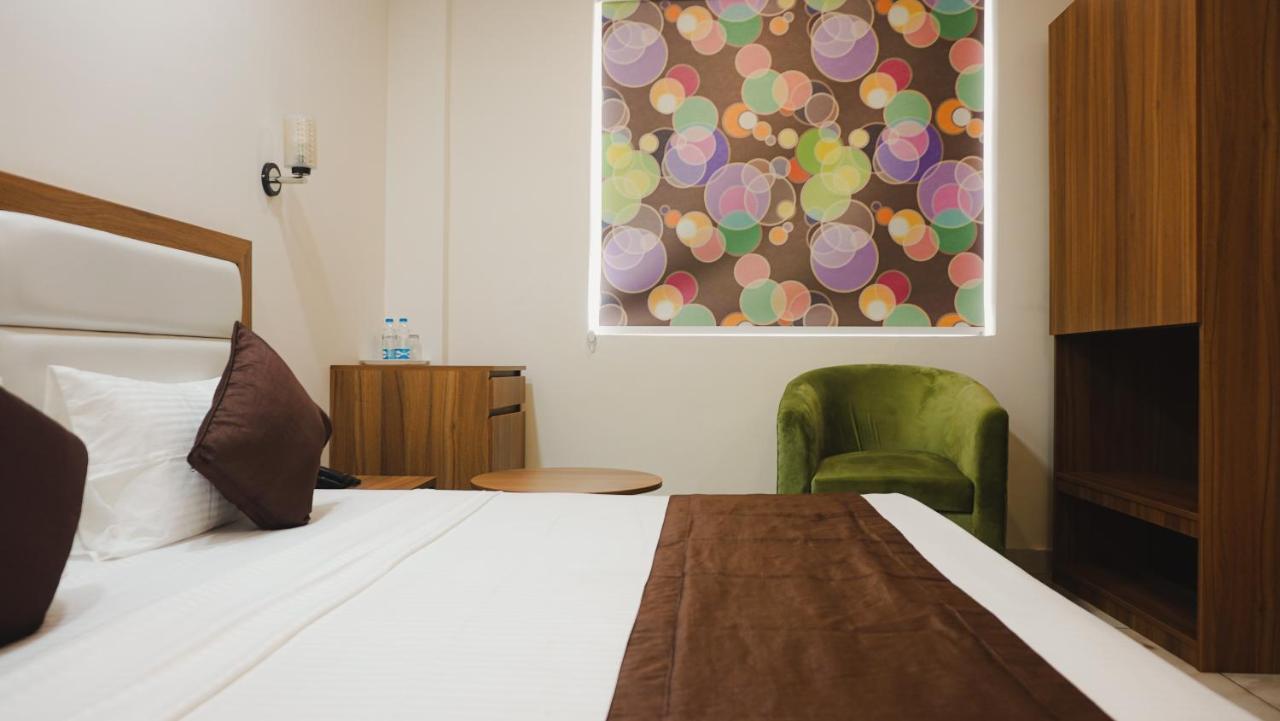 Hotel Northwind, Kharar, Mohali Eksteriør bilde