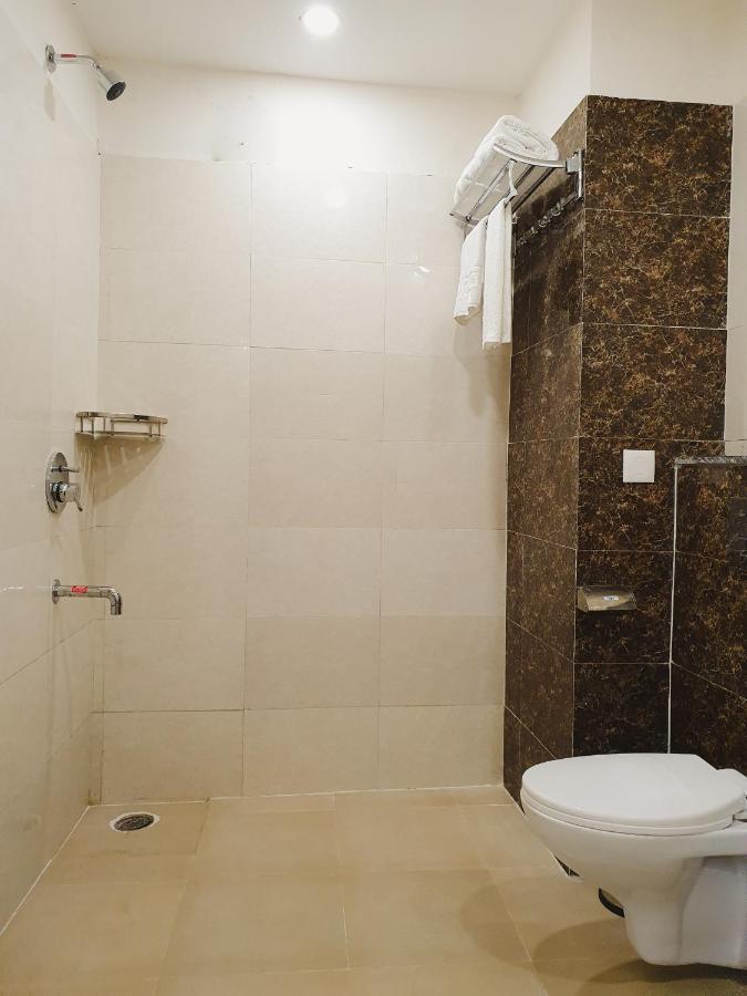 Hotel Northwind, Kharar, Mohali Eksteriør bilde