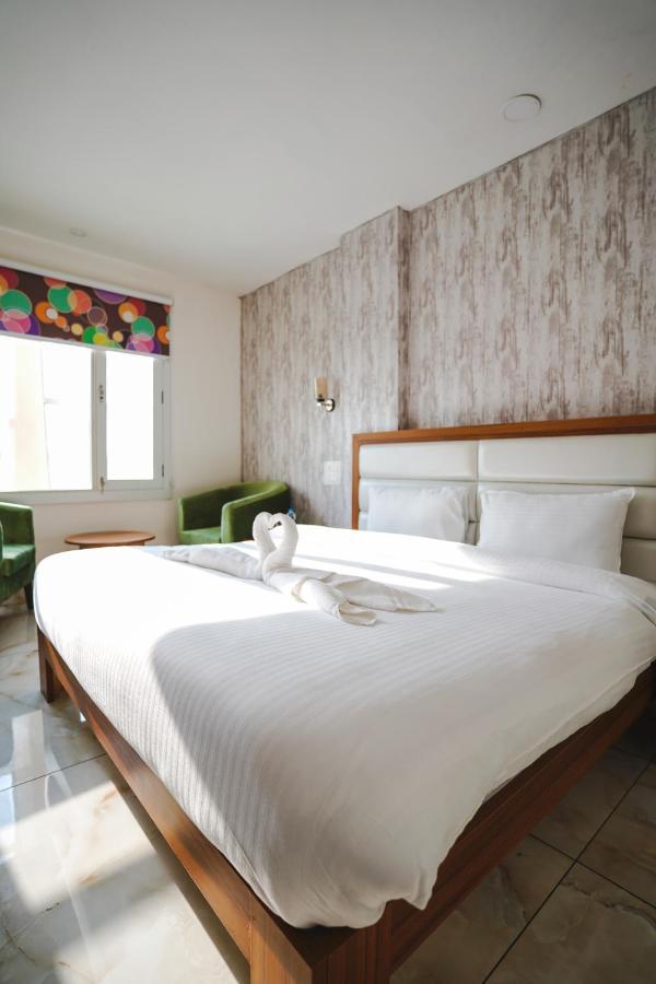Hotel Northwind, Kharar, Mohali Eksteriør bilde