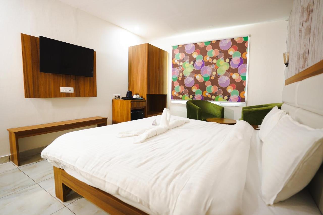 Hotel Northwind, Kharar, Mohali Eksteriør bilde