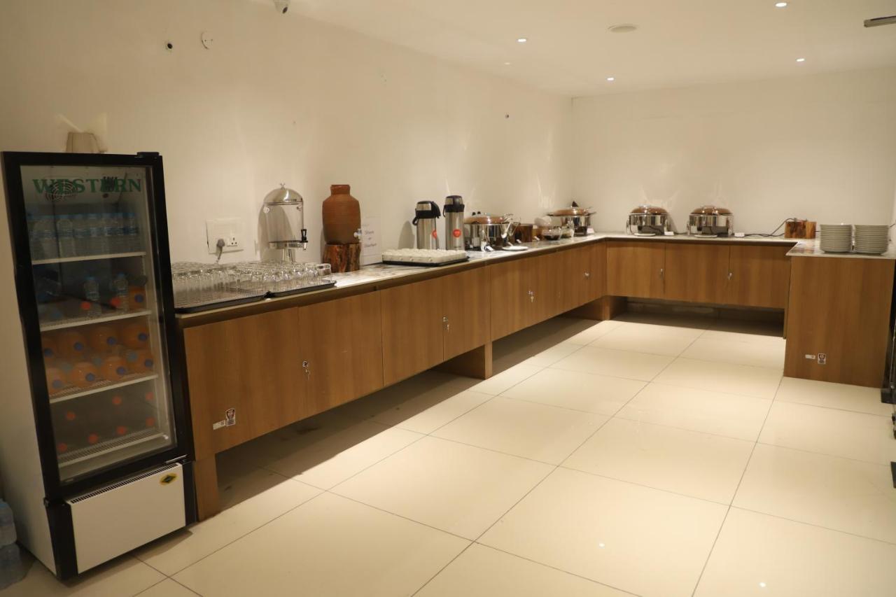 Hotel Northwind, Kharar, Mohali Eksteriør bilde