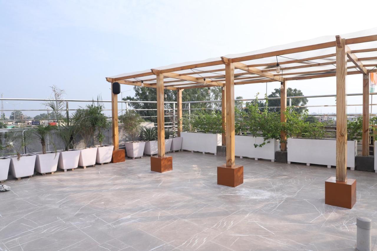 Hotel Northwind, Kharar, Mohali Eksteriør bilde